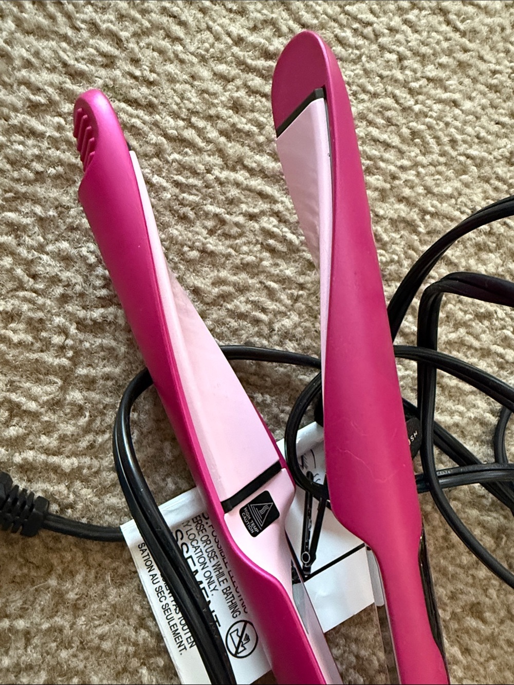 HairCrush Hot Pink Curved Flat Iron - Straightener